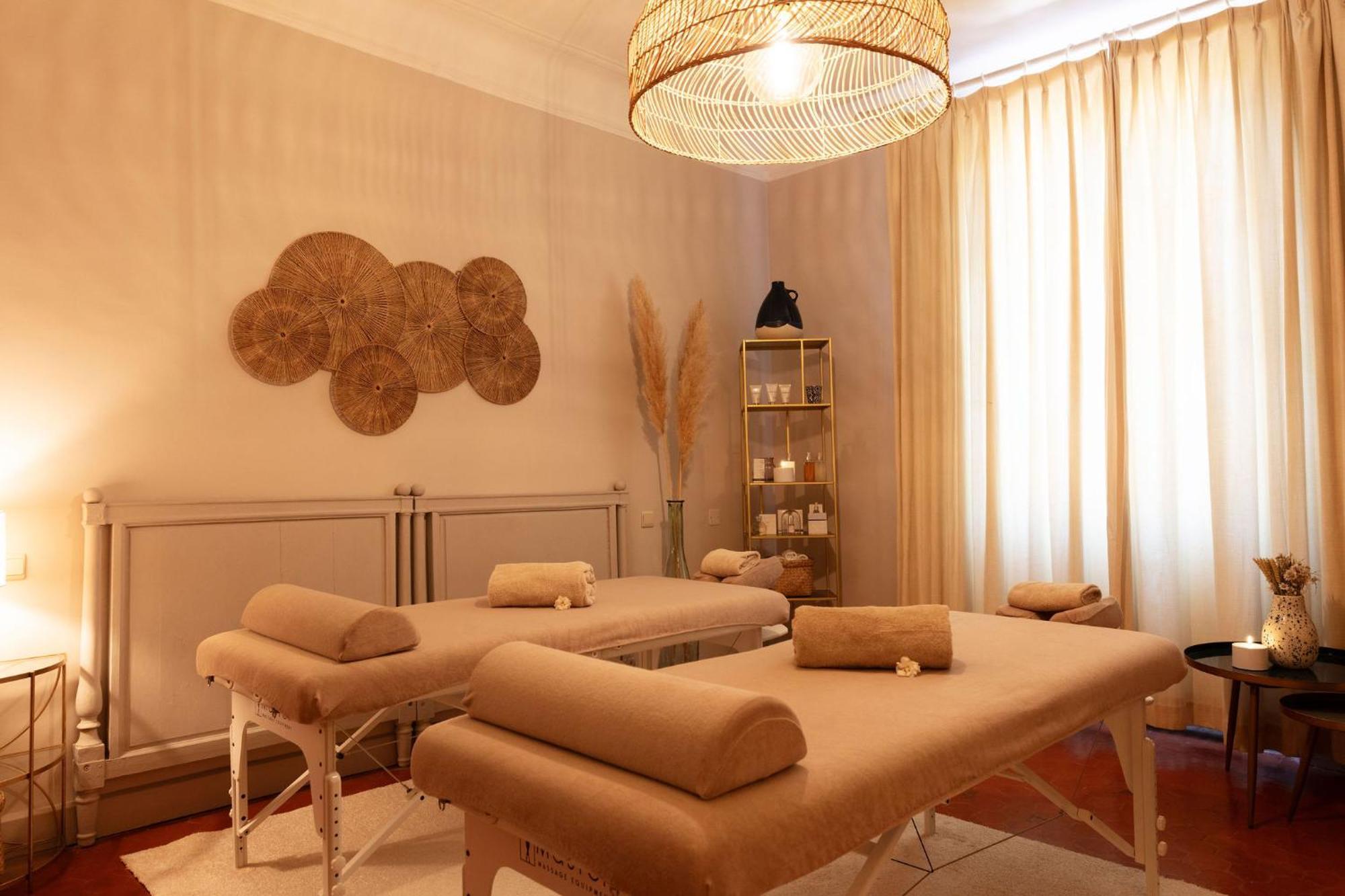 La Magdeleine - Mathias Dandine Hotel Gémenos Екстериор снимка
